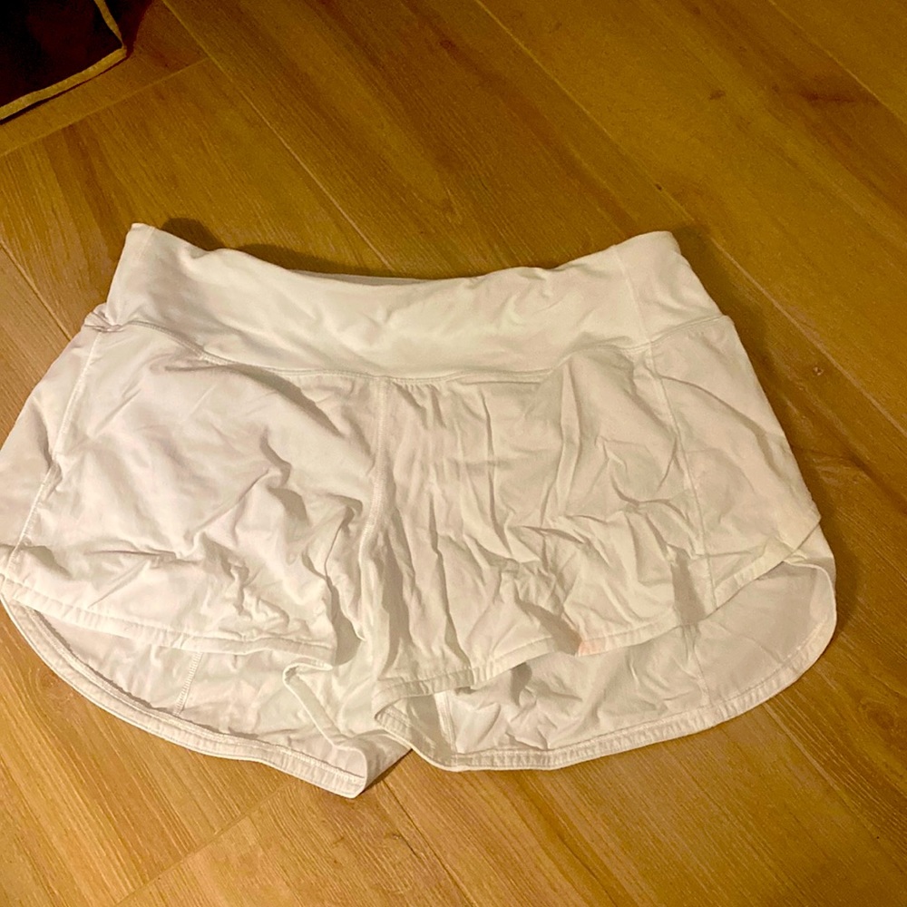 Lululemon Speed up shorts 2.5”